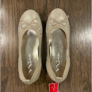 NWT Nina Girls Gold Ballet Flats Size 2 1/2